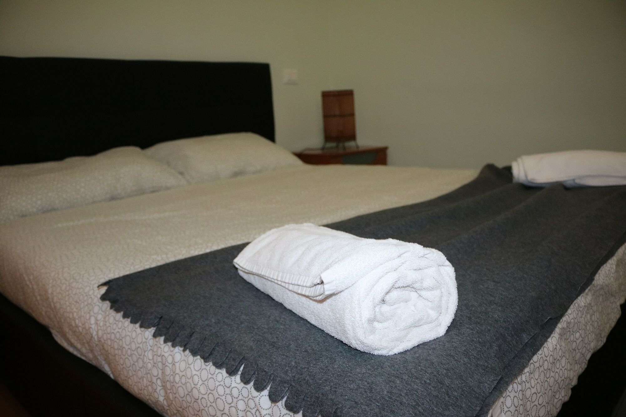 R.t. House's Albergue Roma